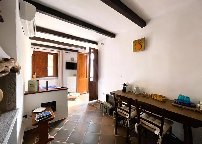 Guest house Amsicora 8 Lt