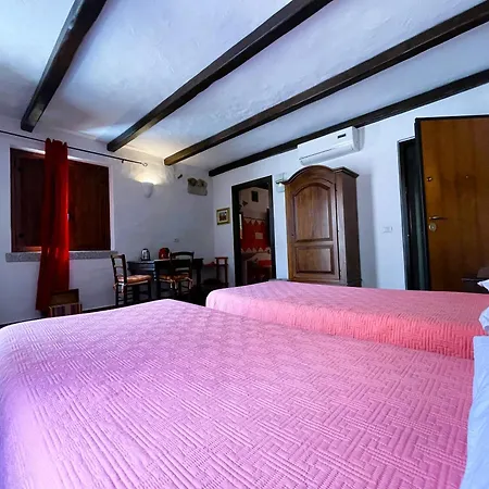 Pensión Amsicora 8 Lt 3*