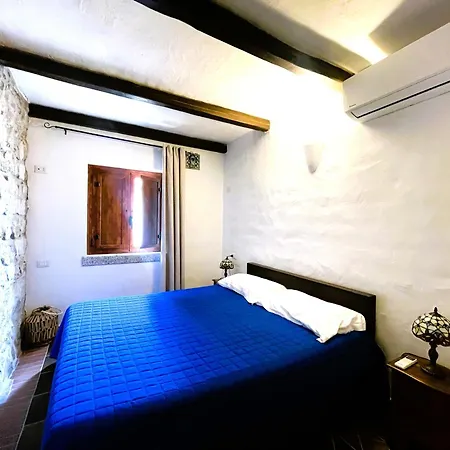 Amsicora 8 Lt Pensión Olbia